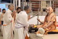 Teertha Vitarana; Picture Courtesy Shri Jaikishan Kandlur