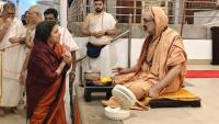 Teertha Vitarana; Picture Courtesy Shri Jaikishan Kandlur