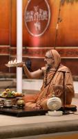 Shri Shiva Pujana by HH Swamiji; Picture Courtesy Shri Jaikishan Kandlur