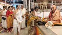 Teertha Vitarana; Picture Courtesy Shri Jaikishan Kandlur