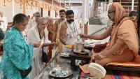 Teertha Vitarana; Picture Courtesy Shri Jaikishan Kandlur