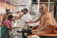Teertha Vitarana; Picture Courtesy Shri Jaikishan Kandlur