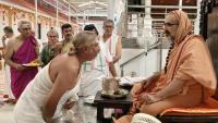 Teertha Vitarana; Picture Courtesy Shri Jaikishan Kandlur