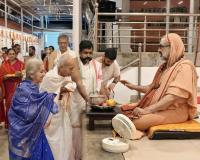 Teertha Vitarana; Picture Courtesy Shri Jaikishan Kandlur