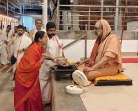 Teertha Vitarana; Picture Courtesy Shri Jaikishan Kandlur