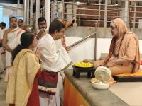Tirtha Vitarana; Picture Courtesy Shri Jaikishan Kandlur