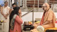 Shri Devi Pujana by HH Swamiji; Picture Courtesy Shri Jaikishan Kandlur