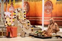 Shri Shiva Pujana by HH Swamiji; Picture Courtesy Shri Jaikishan Kandlur