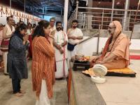 Teertha Vitarana; Picture Courtesy Shri Jaikishan Kandlur