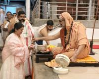 Teertha Vitarana; Picture Courtesy Shri Jaikishan Kandlur