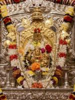 Shri Shiva Pujana by HH Swamiji; Picture Courtesy Shri Abhishak Pai