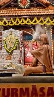 Shri Shiva Pujana by HH Swamiji; Picture courtesy Shri Jaikishan Kandlur