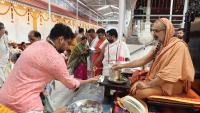 Teertha Vitarana; Picture Courtesy Shri Jaikishan Kandlur