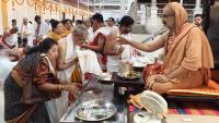 Teertha Vitarana; Picture Courtesy Shri Jaikishan Kandlur