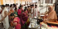 Teertha Vitarana; Picture Courtesy Shri Jaikishan Kandlur