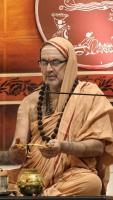 Shri Devi Pujana by HH Swamiji; Picture Courtesy Shri Jaikishan Kandlur