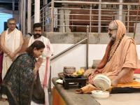 Teertha Vitarana; Picture Courtesy Shri Abhishek Pai