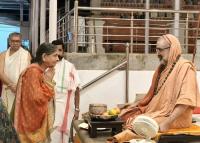 Teertha Vitarana; Picture Courtesy Shri Abhishek Pai