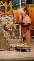 Shri Shiva Pujana by HH Swamiji; Picture Courtesy Shri Jaikishan Kandlur