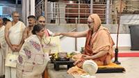 Tirtha Vitarana; Picture courtesy Shri Jaikishan Kandlur
