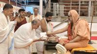 Teertha Vitarana; Picture Courtesy Shri Jaikishan Kandlur