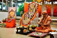 Mandala Puja & Shri Vedavyasa Puja by HH Swamiji; Picture courtesy Shri Sadashiv Bana