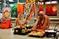 Mandala Puja & Shri Vedavyasa Puja by HH Swamiji; Picture courtesy Shri Sadashiv Bana