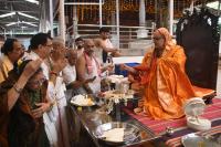 Shri Guru Paduka Pujana and Tirtha Vitarana; Picture courtesy Smt. Sanjana Bantwal