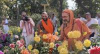 H.H. Swamiji at Vyas Ashram Camp, Haridwar (24 Feb 2023)