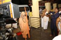 HH Swamiji arriving at Guru Math, Mallapur on 12th February 2021 for the Punar Pratishtha ceremonies (14th of Feb 2021).