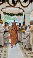 HH Swamiji's arrival at SCM Bengaluru (7th Nov 2025)