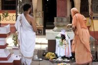 HH performing Ramanjaneya  Puja on Hanuman Jayanti (8th Apr 2020)