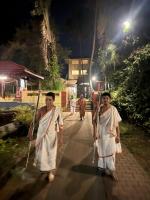Aagamana of HH Swamiji and Deva Darshana; Picture Courtesy Shri Jnanesh Hattangadi Bhat