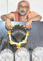 Jalabhisheka by HH Swamiji; Picture Courtesy Shri Dinesh Karkal