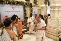 Teertha Vitarana; Picture Courtesy Shri Abhinav Kalla