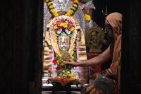 Shodashopachar Puja at Sanjivani Sannidhi by H.H. Swamiji on Samaradhana Ddivasa of HH Shrimat Shankarashram Swamiji I; Picture Courtesy Shri Dinesh Karkal