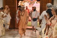 Shri Devi Pujana by HH Swamiji; Picture Courtesy Shri Dinesh Karkal