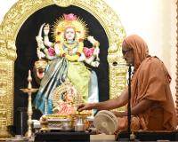 Shri Devi Pujana by HH Swamiji; Picture Courtesy Shri Abhinav Kalla