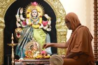 Shri Devi Pujana by HH Swamiji; Picture Courtesy Shri Abhinav Kalla