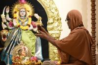 Shri Devi Pujana by HH Swamiji; Picture Courtesy Shri Abhinav Kalla