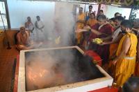 Purnahuti in the Divine Presence of HH Swamiji; Picture Courtesy Shri Dinesh Karkal