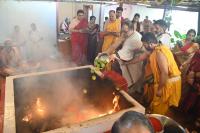 Purnahuti in the Divine Presence of HH Swamiji; Picture Courtesy Shri Dinesh Karkal